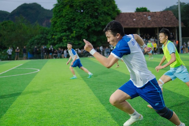 近300名小选手2024“奔跑吧 • 少年”乒乓球夏令营学艺“升级”.