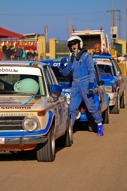 官方:安东尼红牌被撤销,可以出战对皇马的比赛.